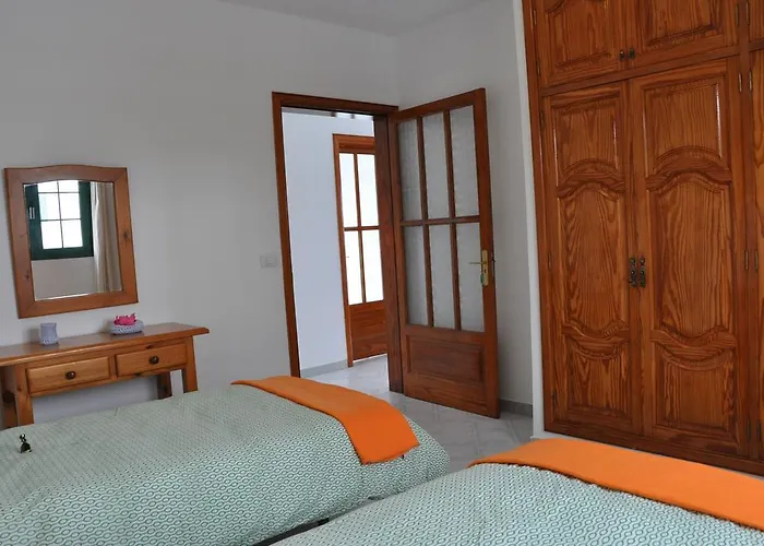 La Casita De Mari Carmen * Мала