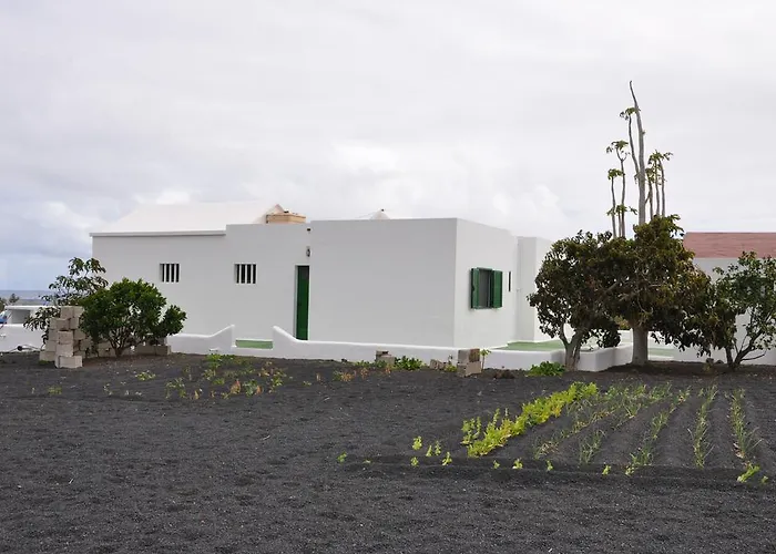 La Casita De Mari Carmen Летний дом Мала